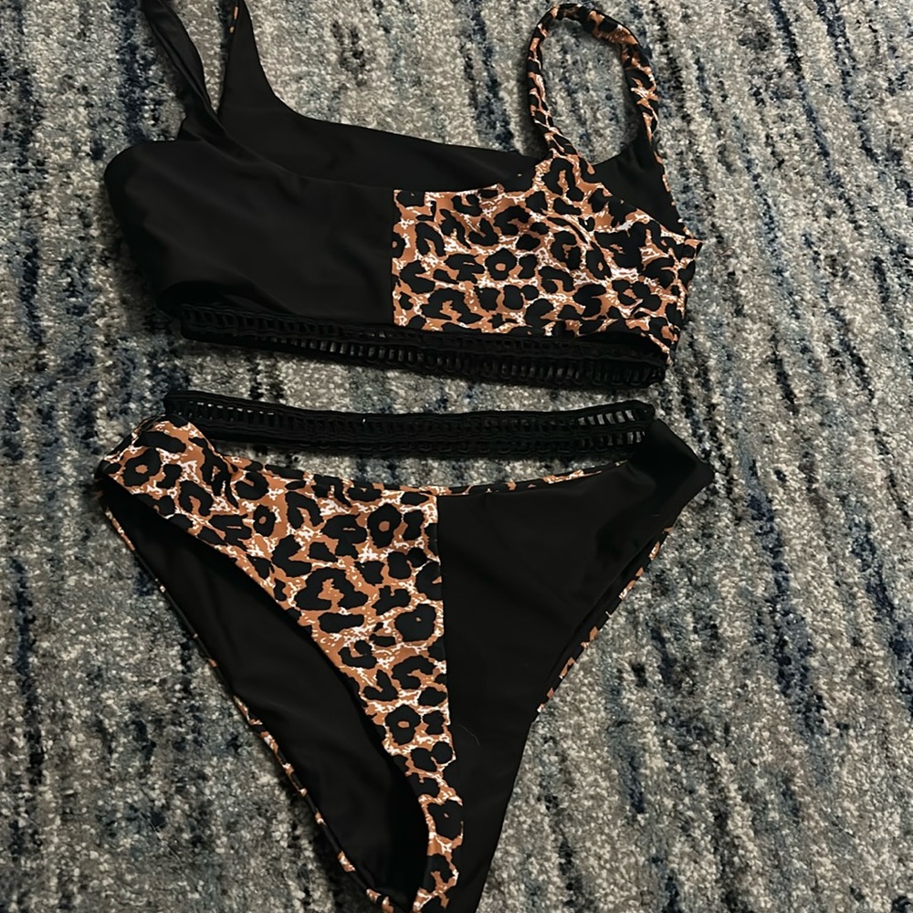 2 piece swimsuit